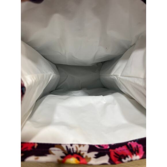 Vera Bradley Lighten Up Lunch Tote in a Floral Pattern NWOT - Picture 9 of 13